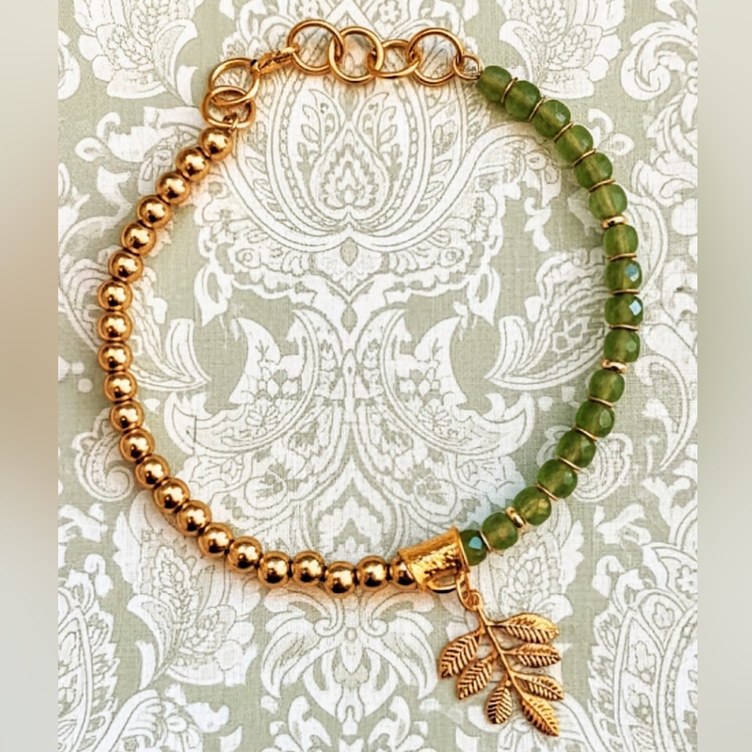 Natural Bright Green Jade In Half And Half Design Assymetrical Necklace Choker